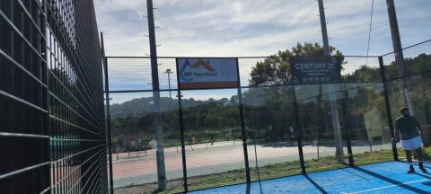 Création d'un panneau de publicité avec sponsoring au PADEL CLUB à DRAGUIGNAN!